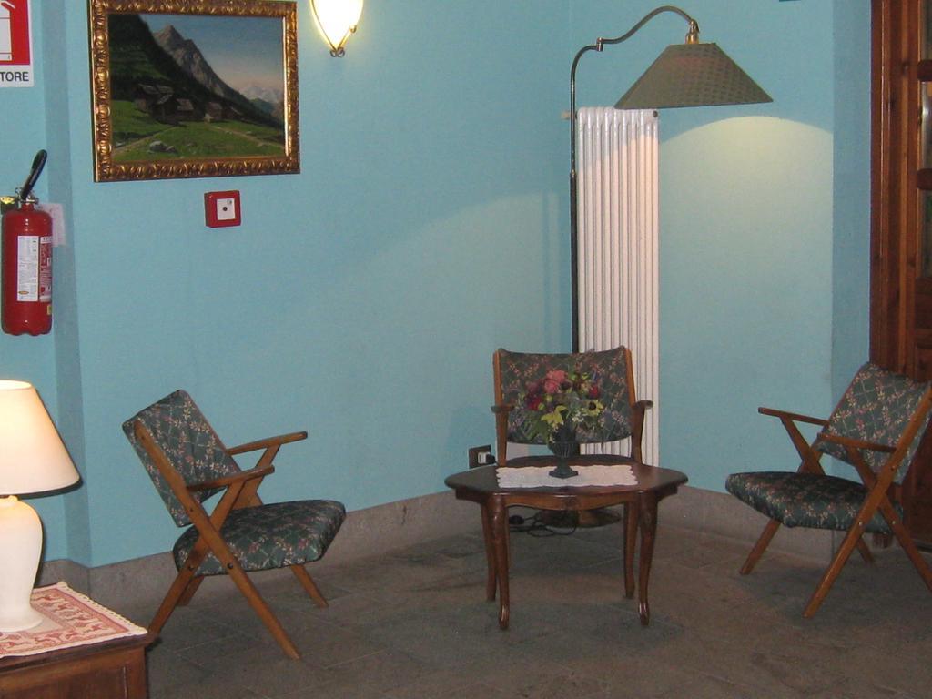 Hotel Villa Plinia Pragelato Luaran gambar
