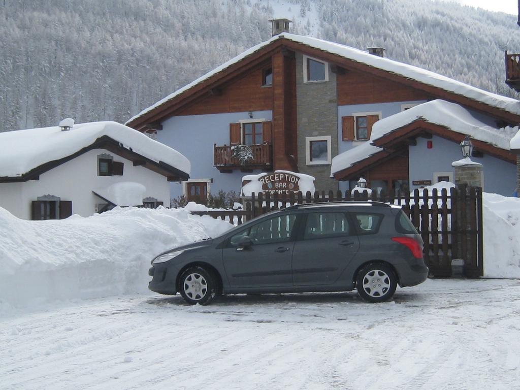 Hotel Villa Plinia Pragelato Luaran gambar